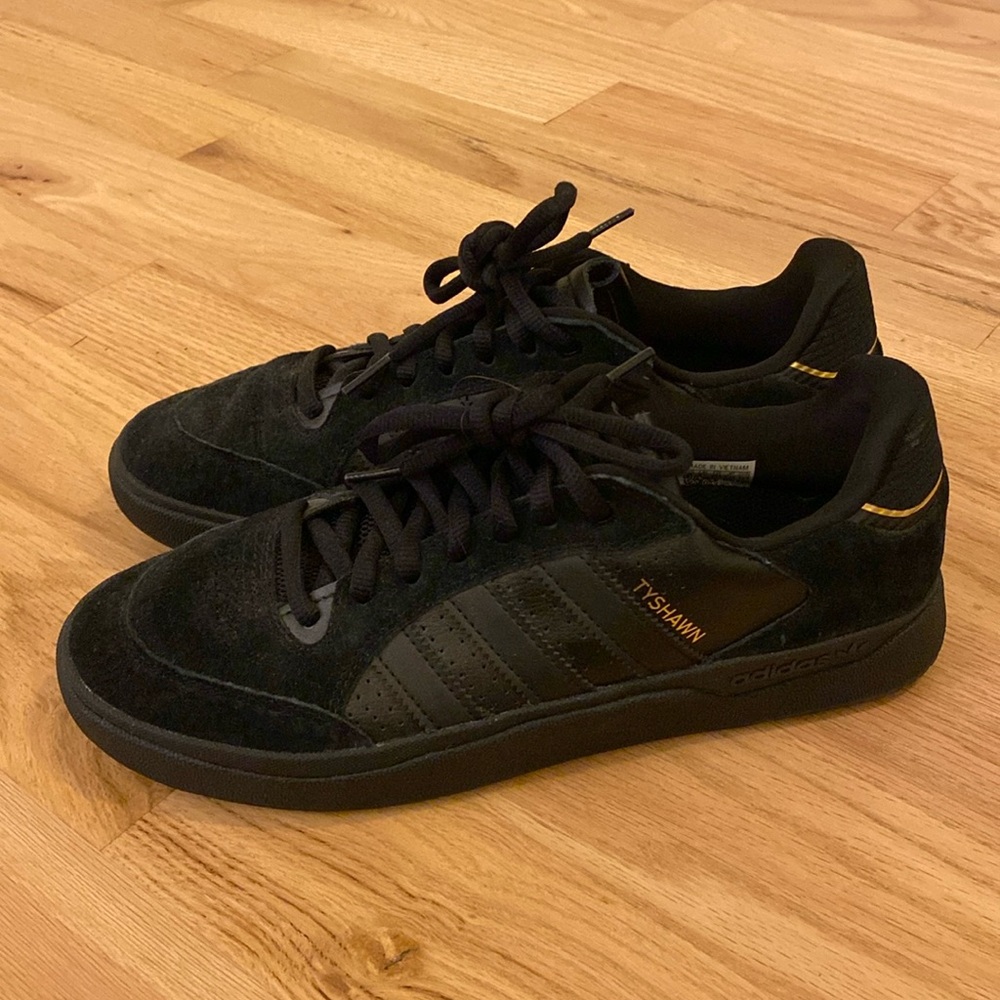 Adidas Tyshawn Sneakers